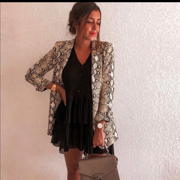 Jackets & Blazers - Animal print Blazer